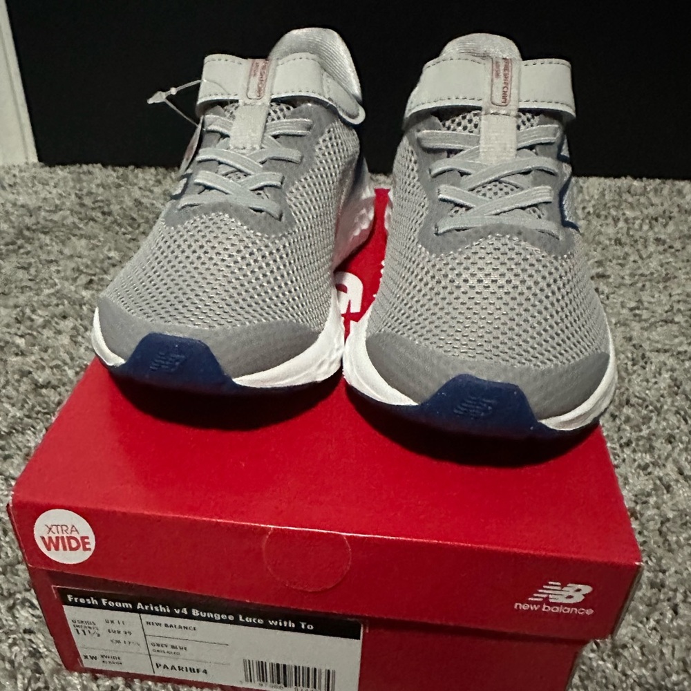 Boys New Balance Fresh Foam Arishi Gray Shoes- 11.5 Extra Wide